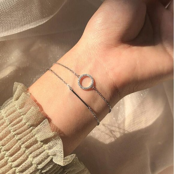 925 Sterling Silver Diamond Circle Bar Bracelet - Picture 3 of 8